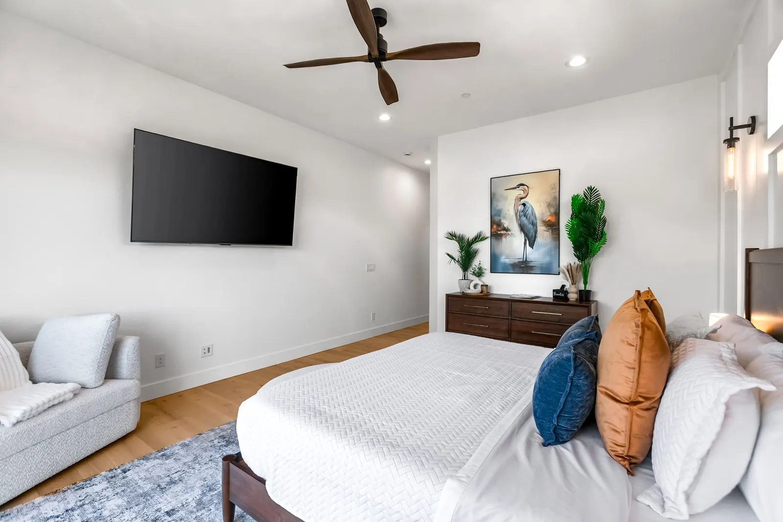 Bedroom at Luxe Port Lookout